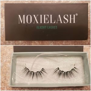 Moxielash Magnetic lashes with extras